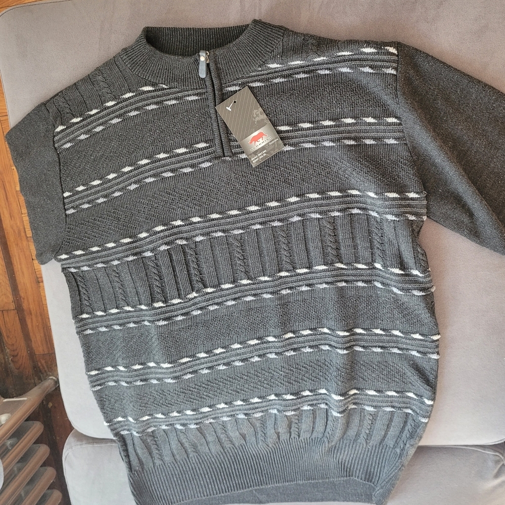 Sweater - Picture 2 of 6